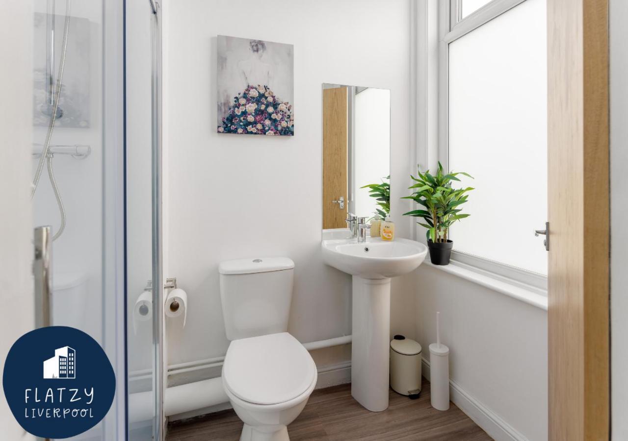 Flatzy - 6 Bed Oasis Close To Football Stadiums Liverpool Bagian luar foto