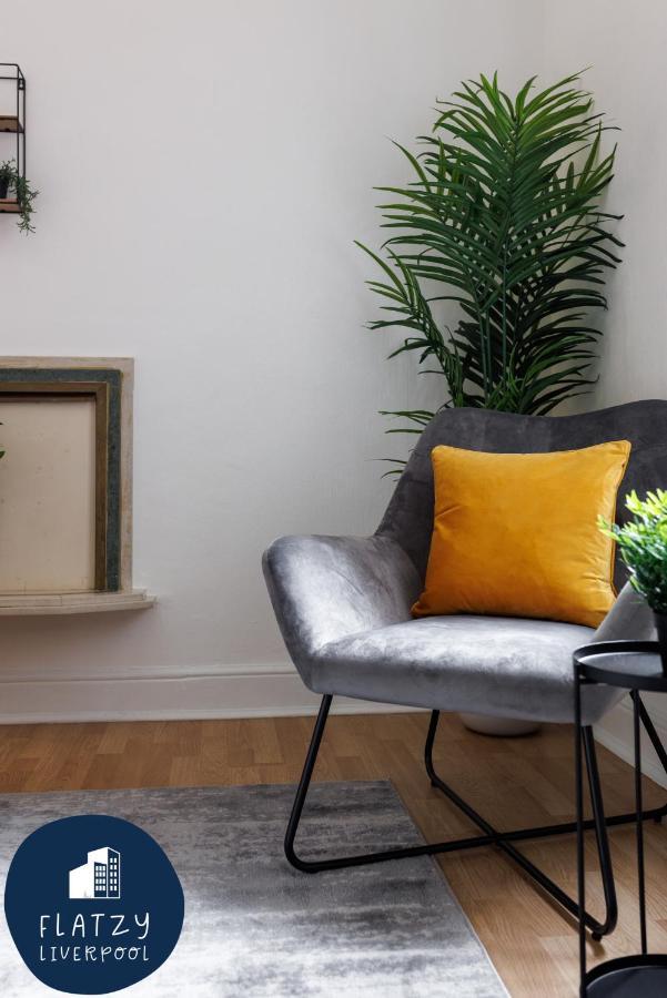 Flatzy - 6 Bed Oasis Close To Football Stadiums Liverpool Bagian luar foto