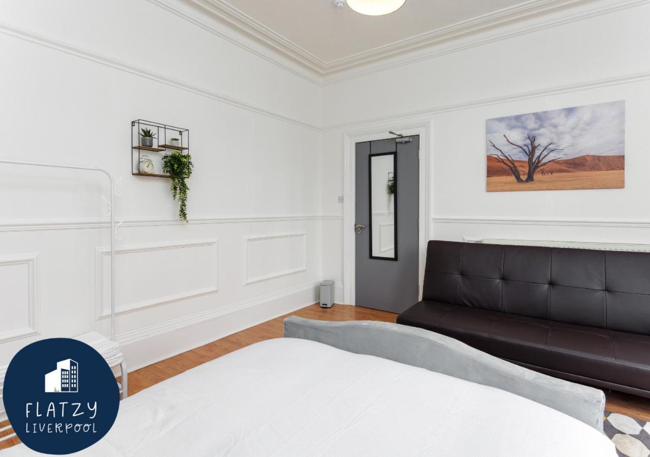 Flatzy - 6 Bed Oasis Close To Football Stadiums Liverpool Bagian luar foto