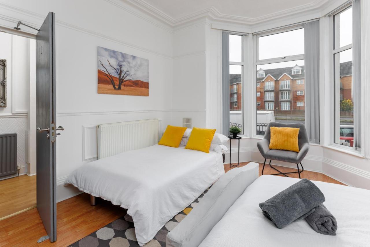 Flatzy - 6 Bed Oasis Close To Football Stadiums Liverpool Bagian luar foto